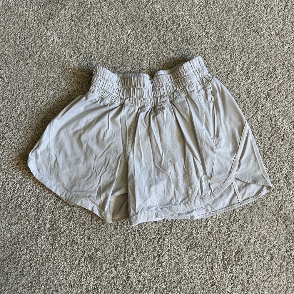 Women's Lululemon white Shorts no liner but still amazing condition